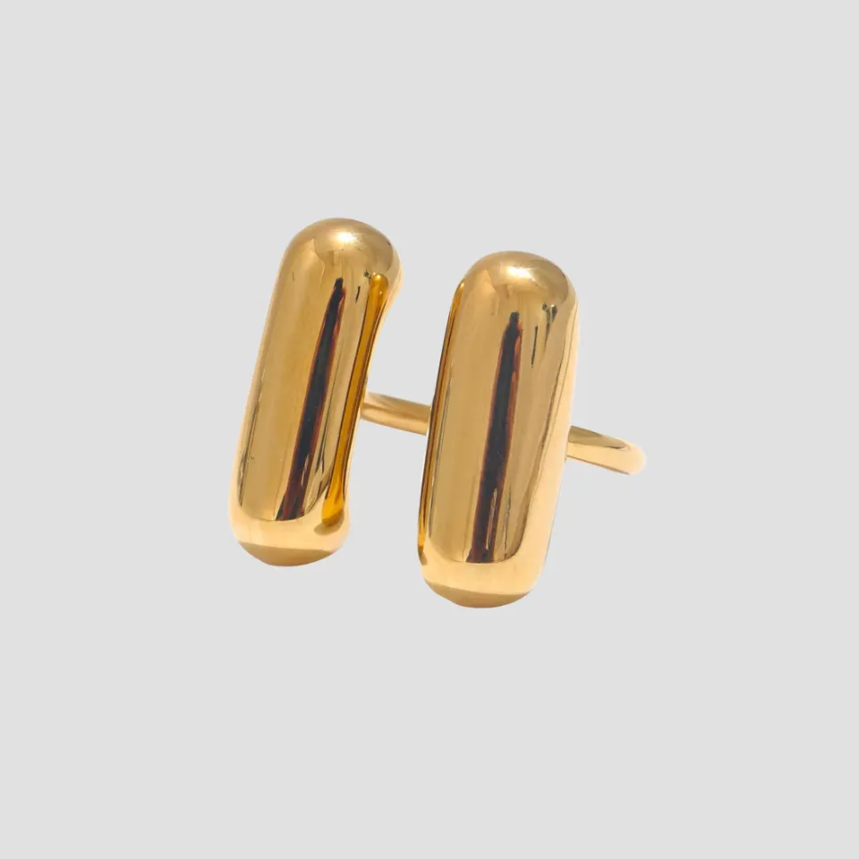 Double Pill 18k Gold Ring