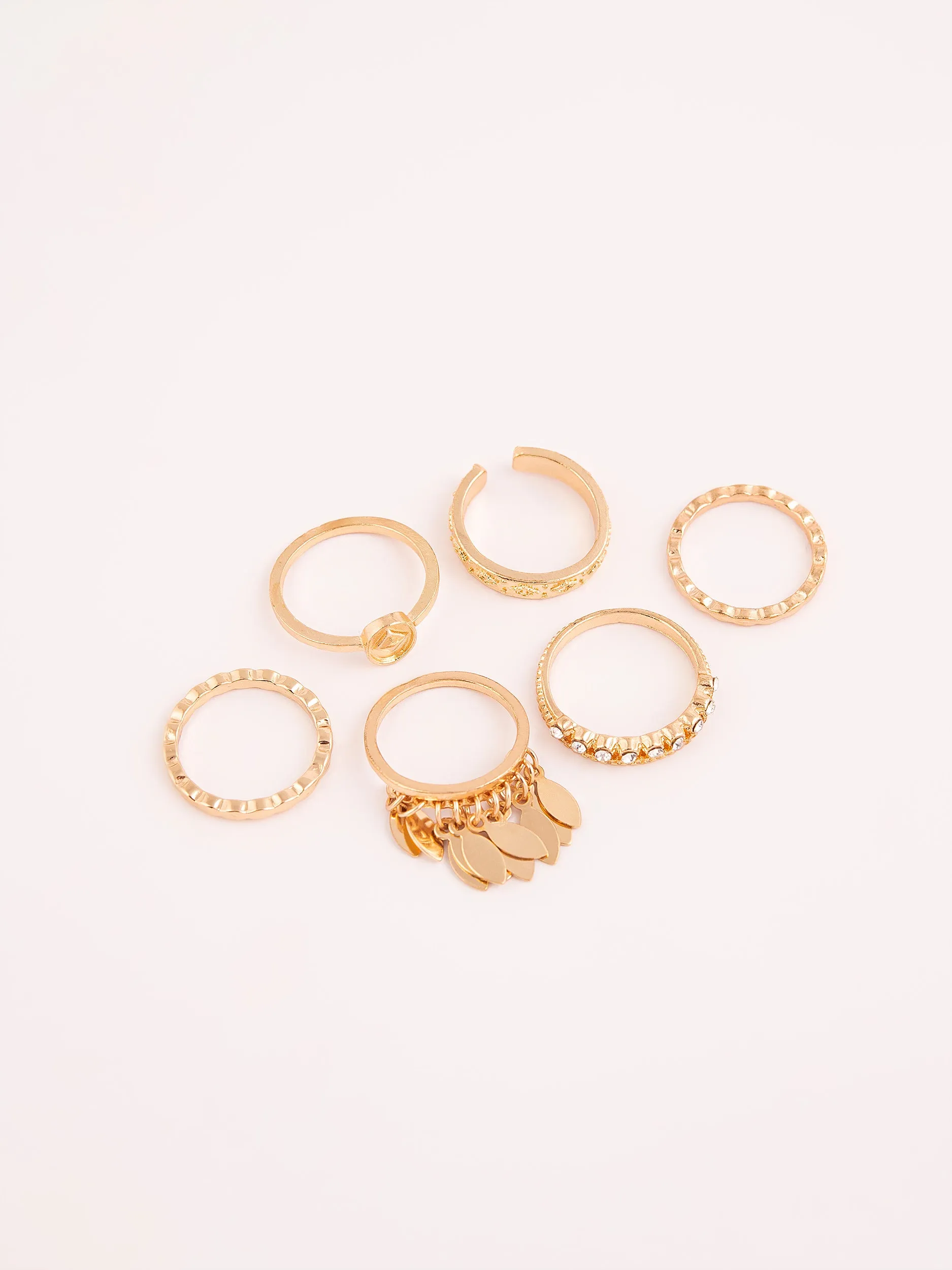 Embellished Rings Set