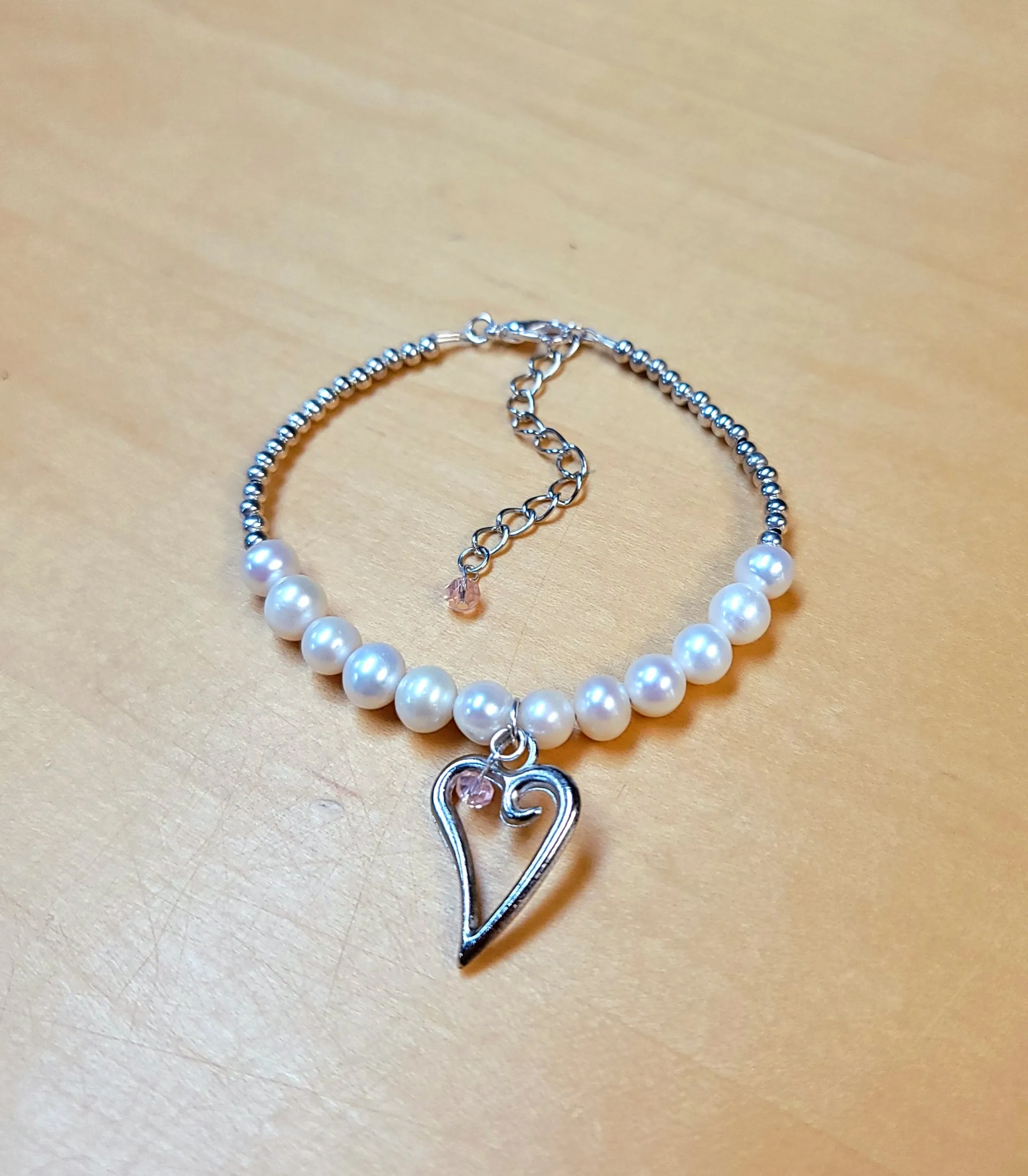 Pearl w/Heart Charm Bracelet