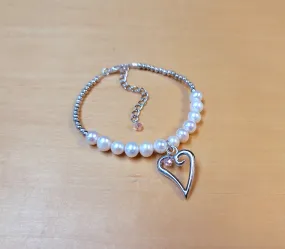 Pearl w/Heart Charm Bracelet