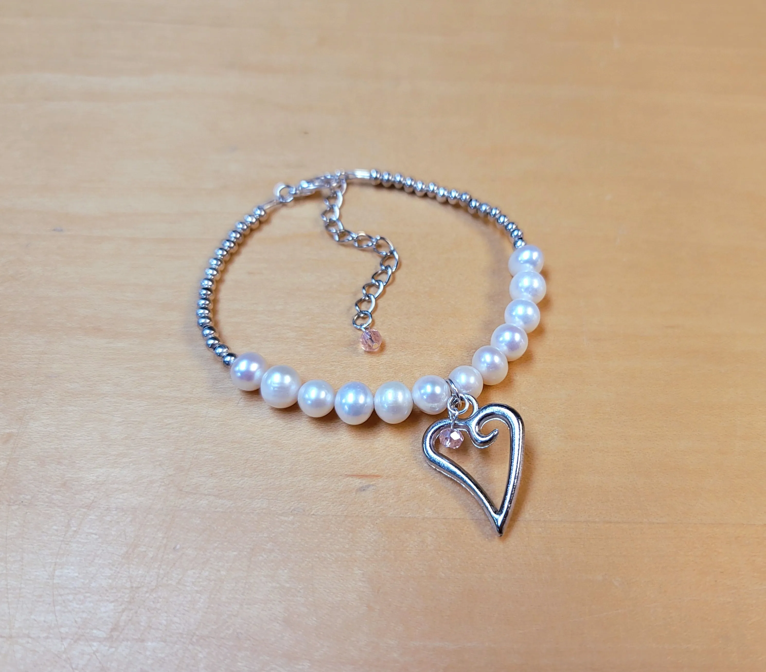 Pearl w/Heart Charm Bracelet